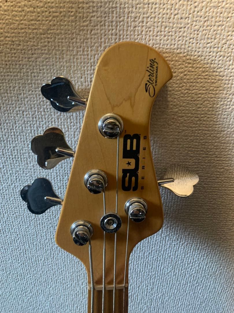 くさい エレキベース musicman sterling StingRay