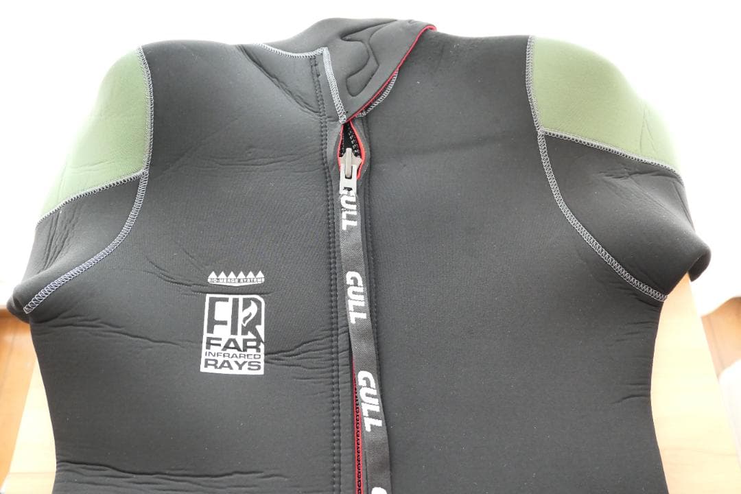 【専用ハンガー付】GULL 5mm Lサイズ ウエットスーツ