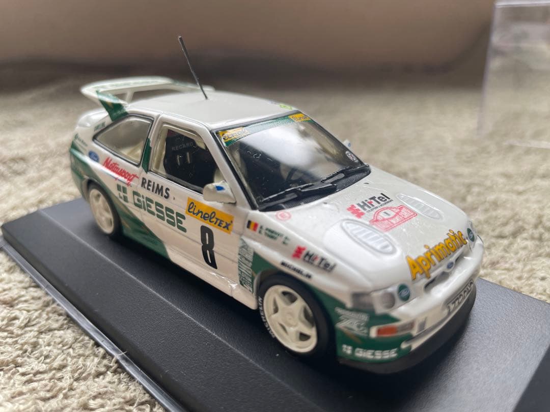 フォード　1994　Escort RS Cosworth ミニチャンプス1/43