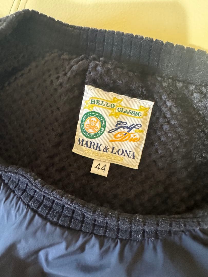マーク＆ロナのプルオーバーシャツ44