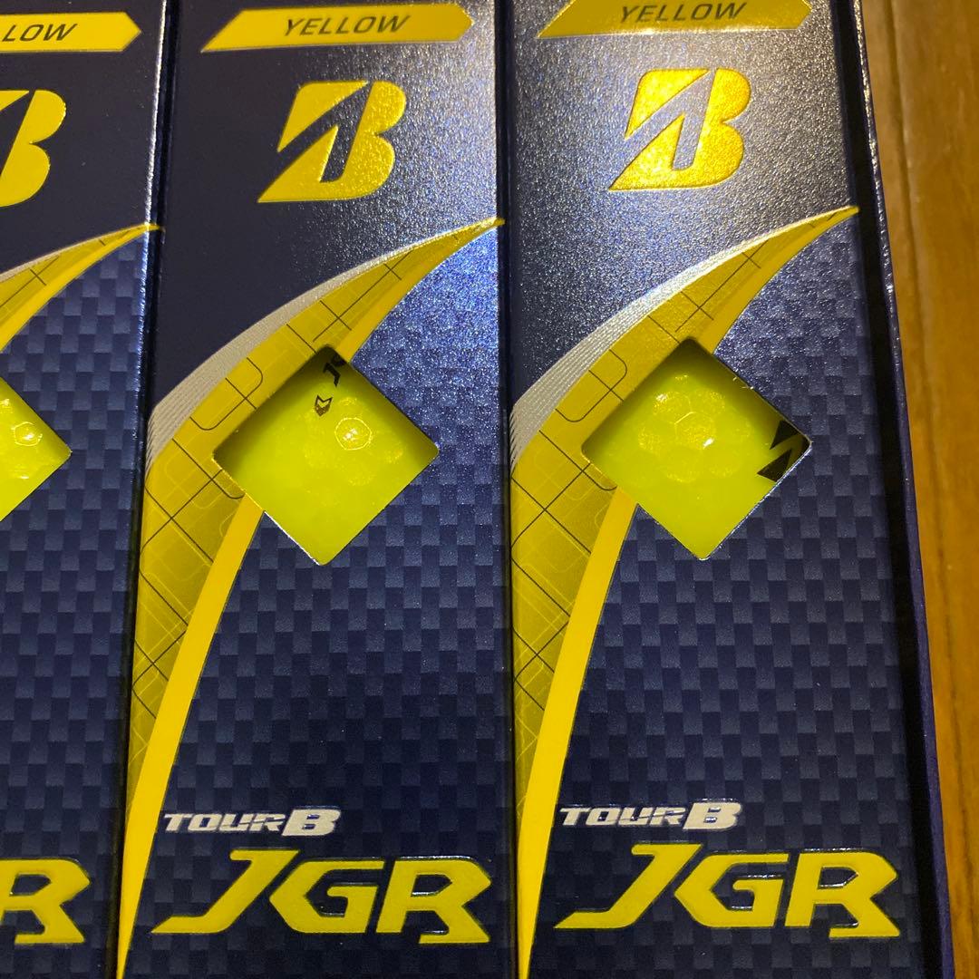2025年ブリヂストンTOUR B JGR ゴルフボール 2色セットニューモデル