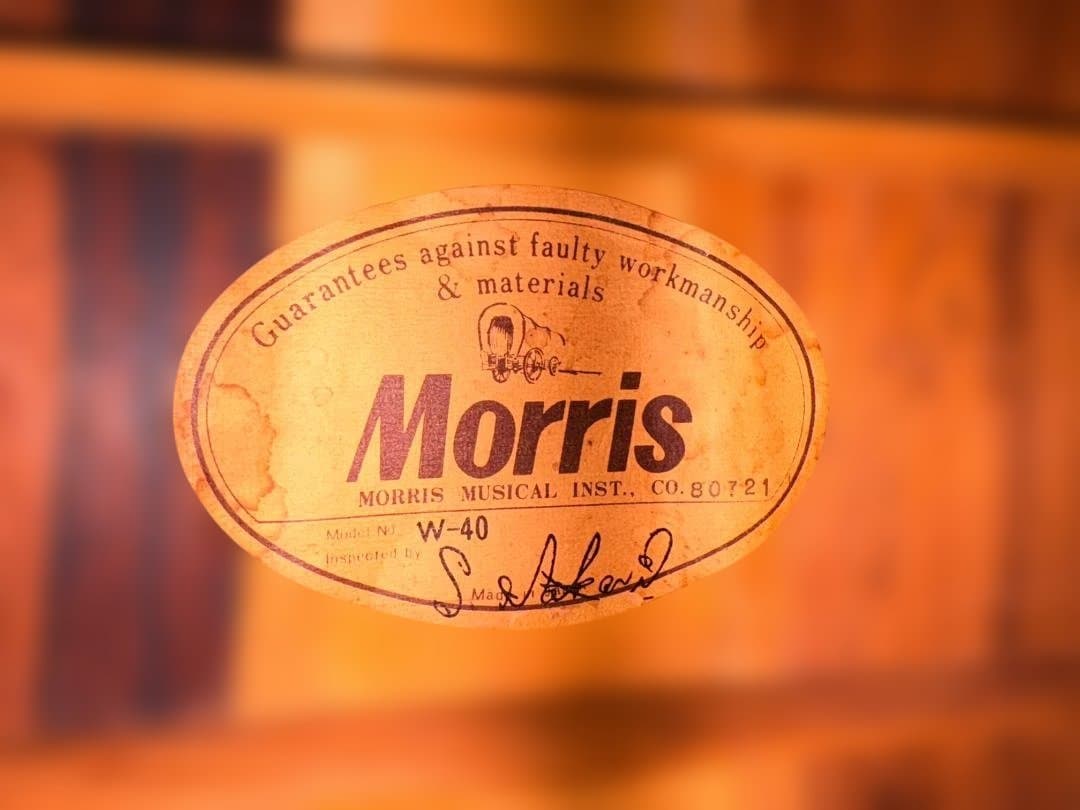 超高級柾目ハカランダ仕様！人気の縦ロゴ・モーリス W-40 ！ 超激鳴・超美品