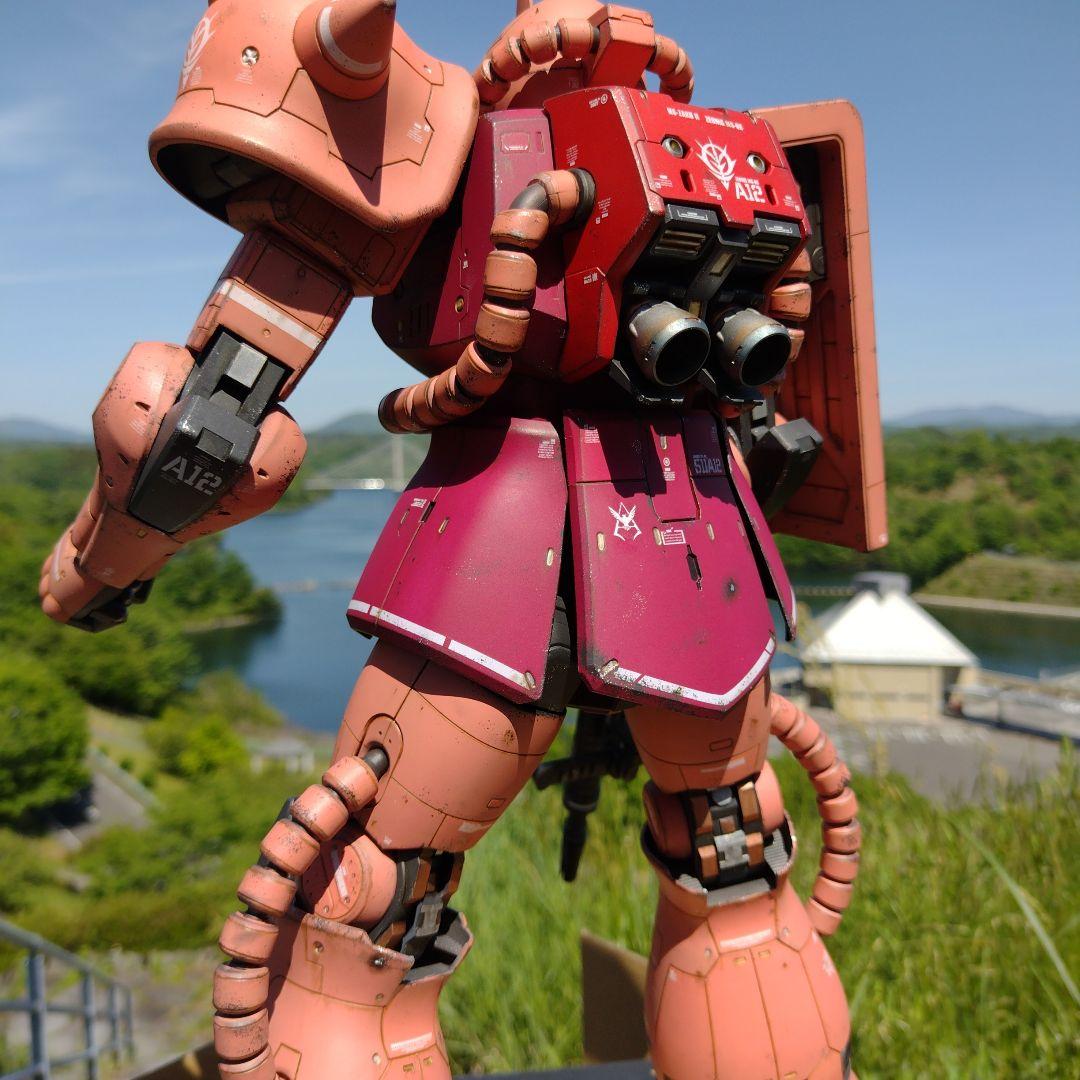 メガサイズ　MS-06S シャア専用ザクⅡ　塗装済完成品　1/48　ガンプラ