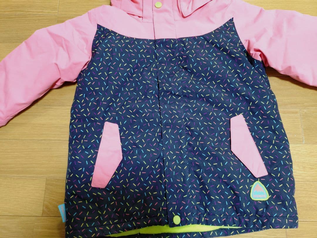 BURTON　子ども用スノーボードウェア　上下セット110cm、120cmピンク