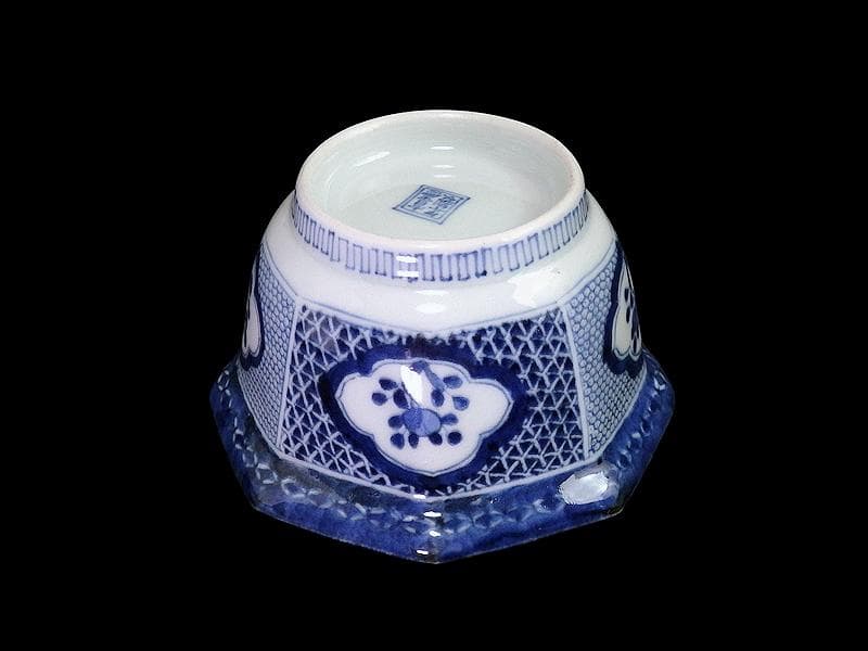 古伊万里　染付　毘沙門亀甲紋に花図　八角向付 ５客　A234AS-DBb