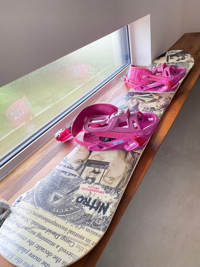 NITRO スノーボード ピンク ビンディング カバー付き 約145センチ