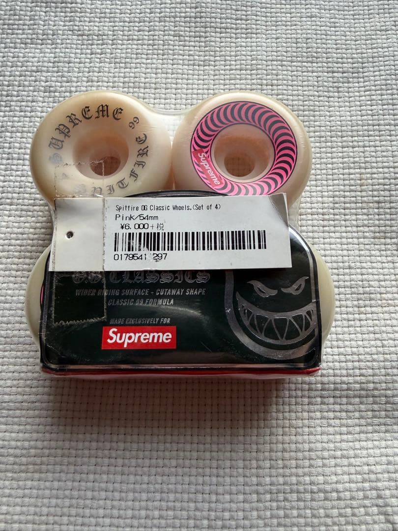 スケートボード Supreme Spitfire Classic Wheels 54mm 99a