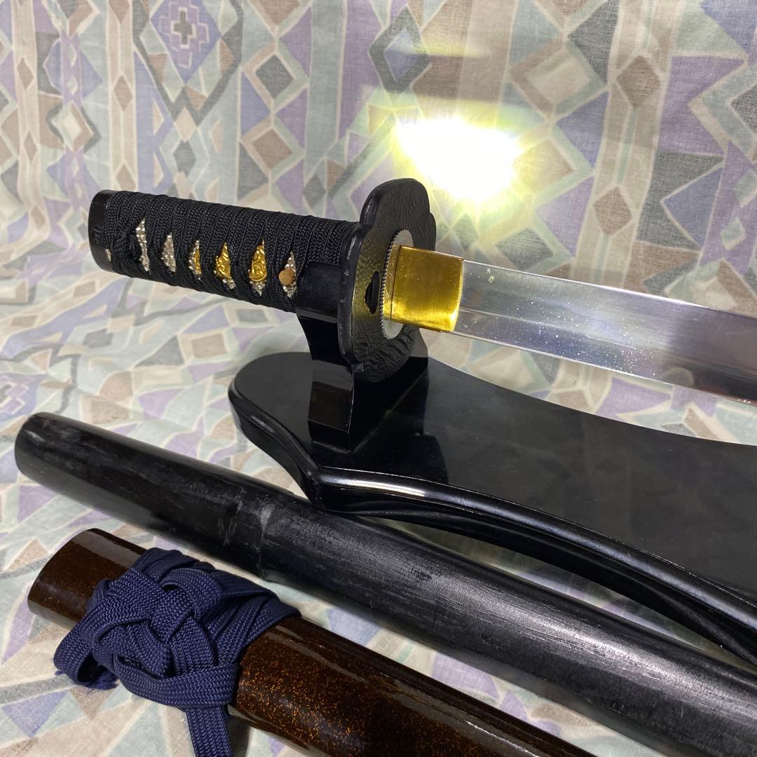 小脇差と小木刀とミニ1本刀掛け台