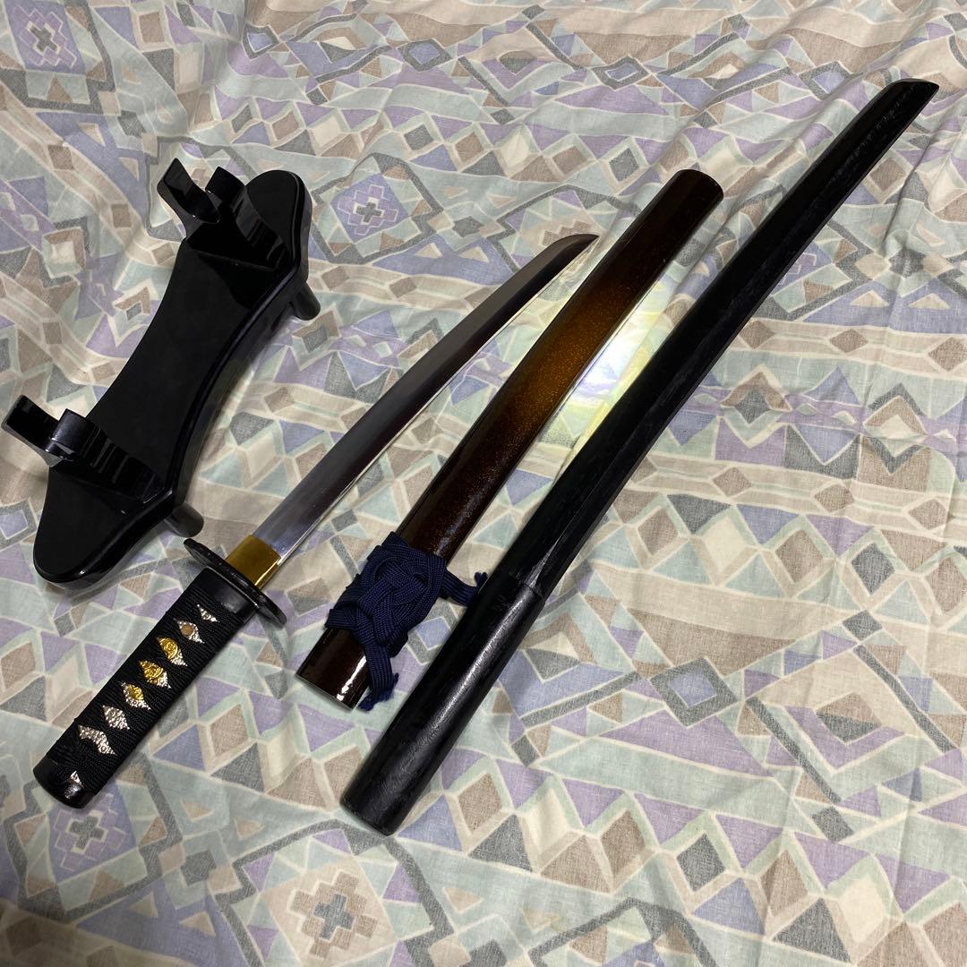 小脇差と小木刀とミニ1本刀掛け台