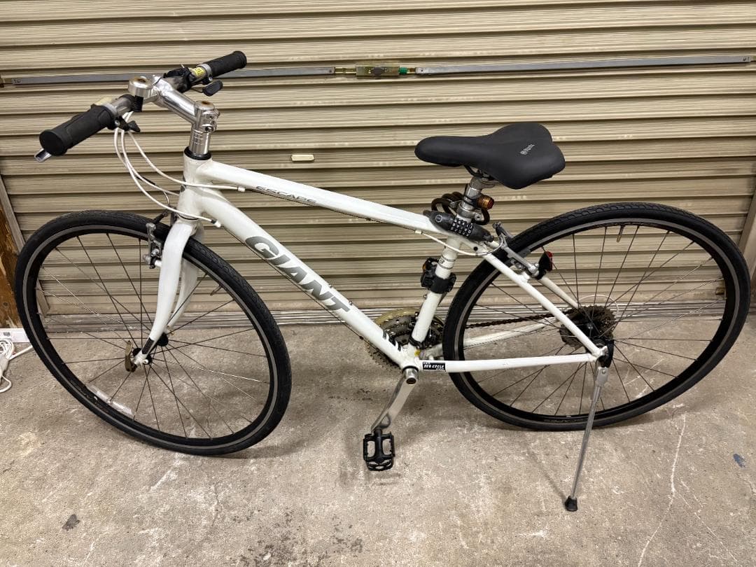 GIANT ジャイアント ESCAPE R3 クロスバイク XSサイズ ホワイト