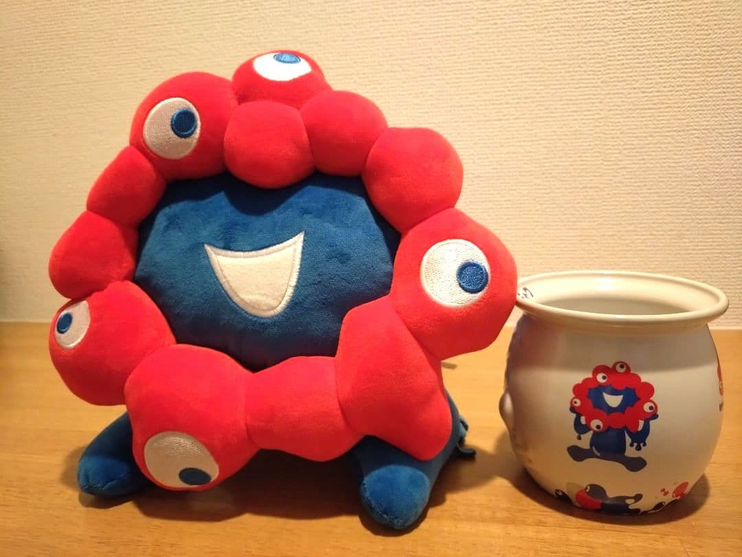 ミャクミャク　這い型　Lサイズ　ぬいぐるみ　推しカラー　黄緑　壺　黒ミャクミャク