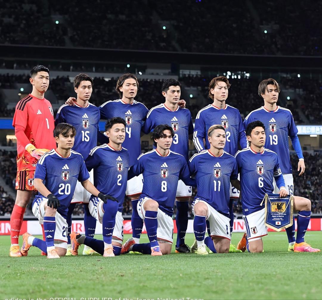 サッカー日本代表 2026 ホーム レプリカ ユニフォーム遠藤航選手