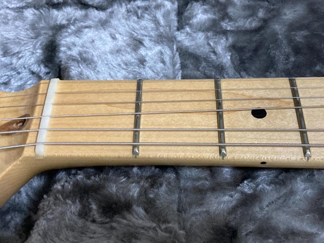 Fender American Professional Stratoメンテ済み