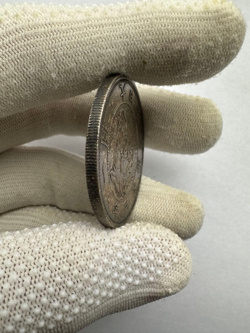 旧1円銀貨　明治三年 綺麗なトーン有り　一圓銀貨　一円銀貨　銀貨　本物保証