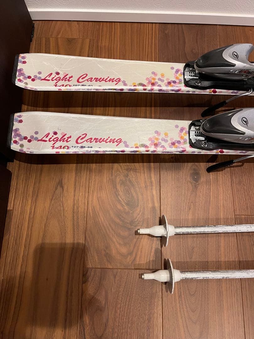 子供用　スキー板140㎝ ビンディング　ストック　3点セット