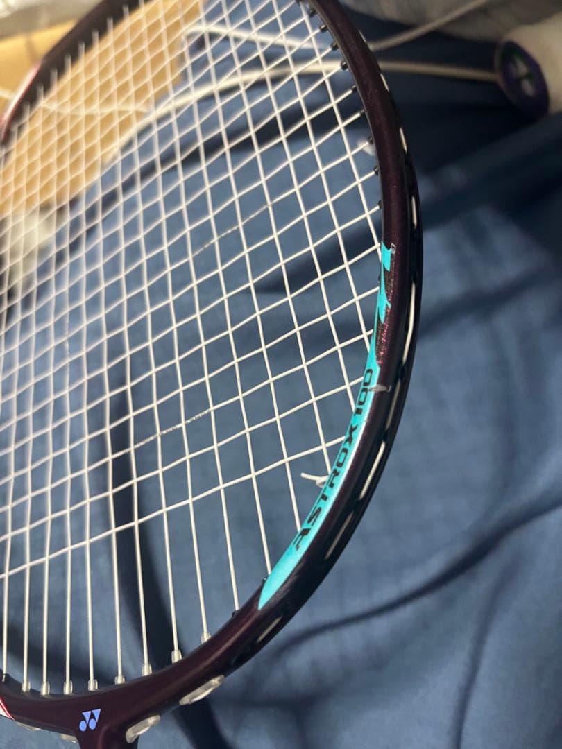 YONEX Astrox 100zProバドミントンラケット