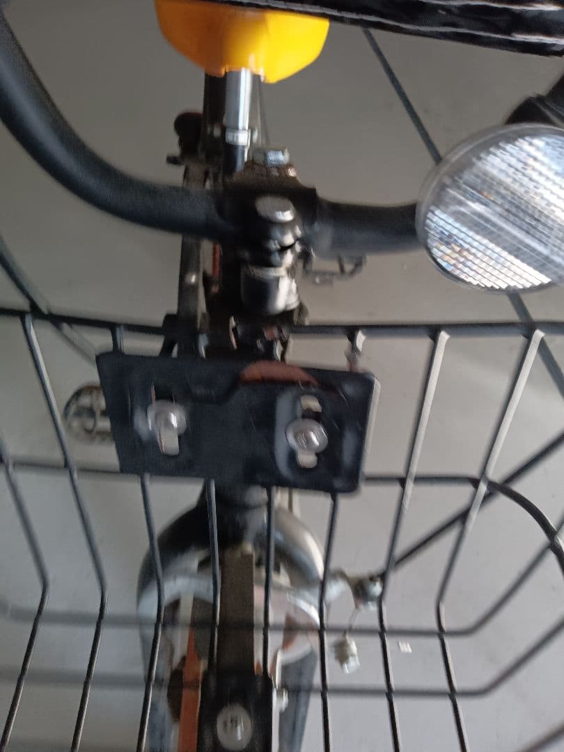 18インチ　男の子　GRAPHIS キッズ自転車 黒/オレンジ/黄色