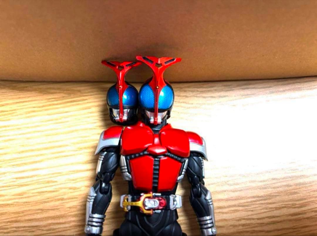 【新品】フィギュアーツ真骨彫専用　仮面ライダーカブト　発光ヘッド