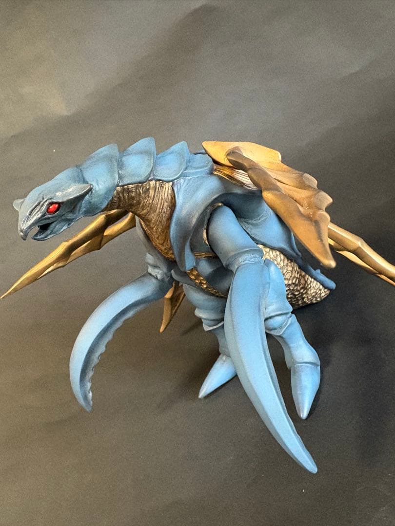 ご依頼品　バジリス　ソフビ　リペイント完成品