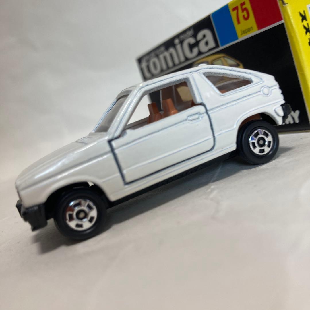 トミカ 小田急特注、スズキセルボです