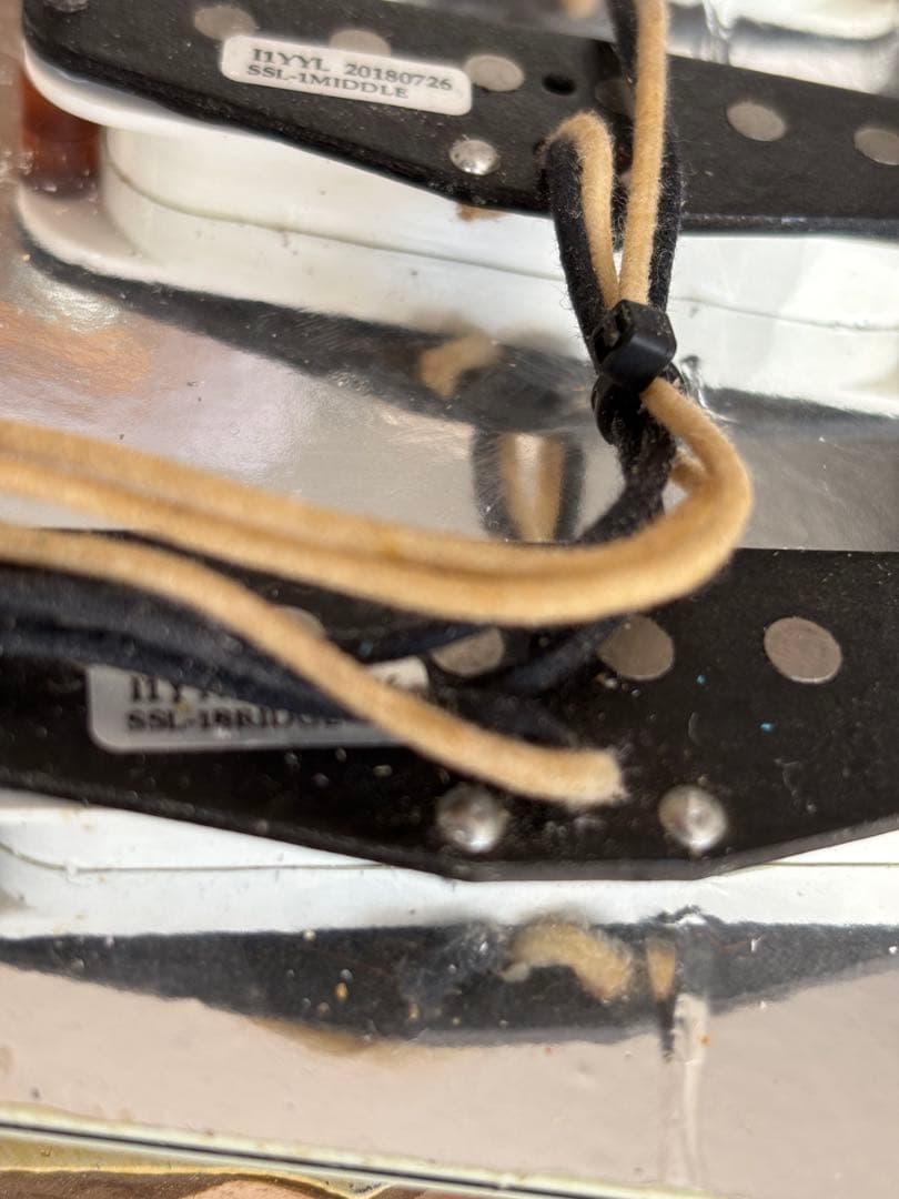 ストラトキャスタータイプ　日本製2Pバスウッドボディ　国産ネック