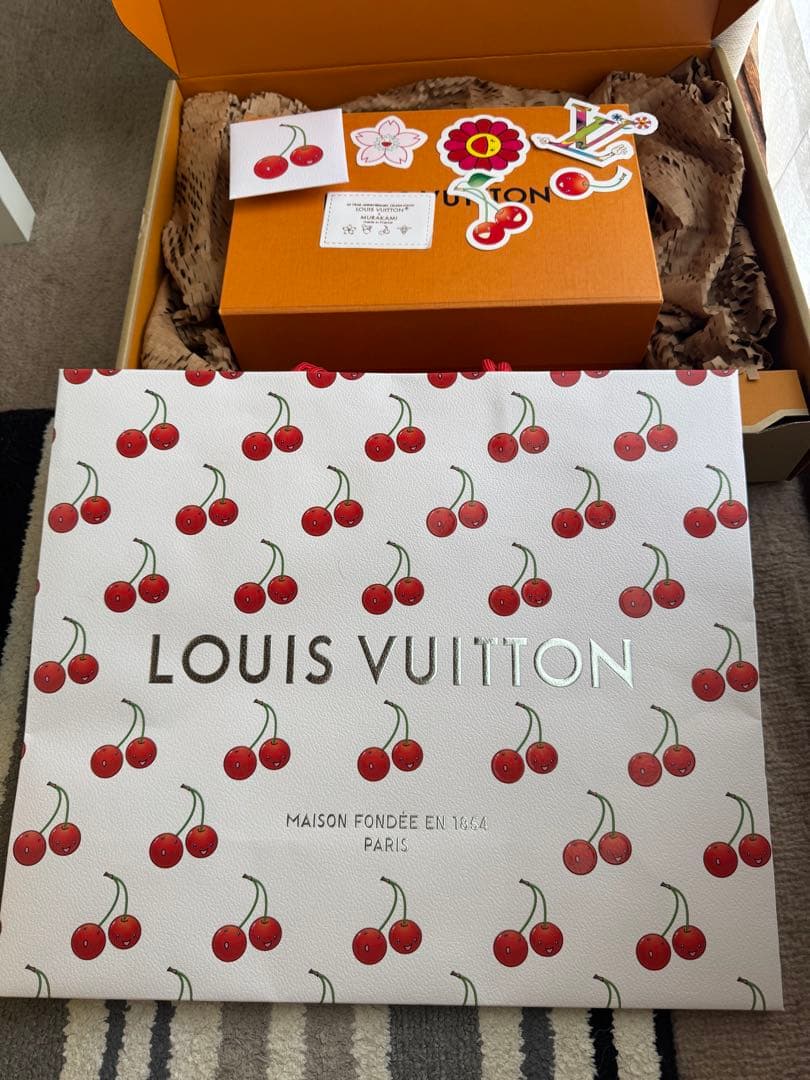 LOUIS VUITTON × 村上隆TM ギフトボックス 【袋付き】