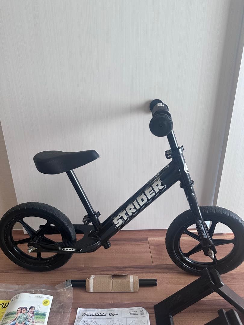 ストライダー　スポーツモデル　黒