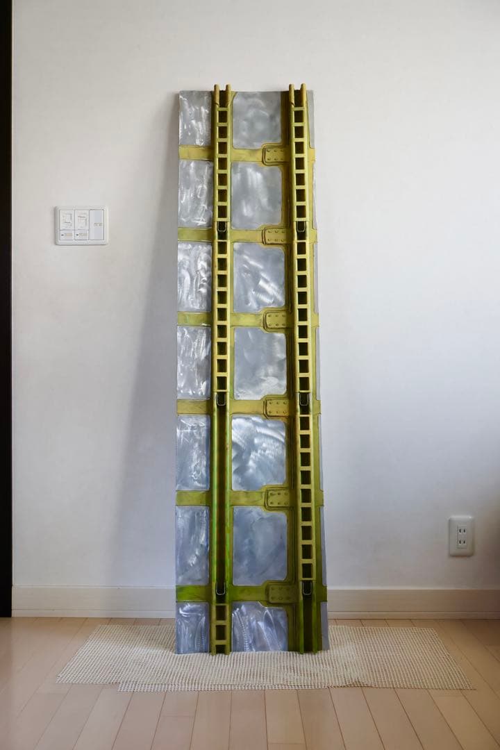 (ジャンク品) ユナイテッド航空 B737-300 胴体の一部 登録記号の部分