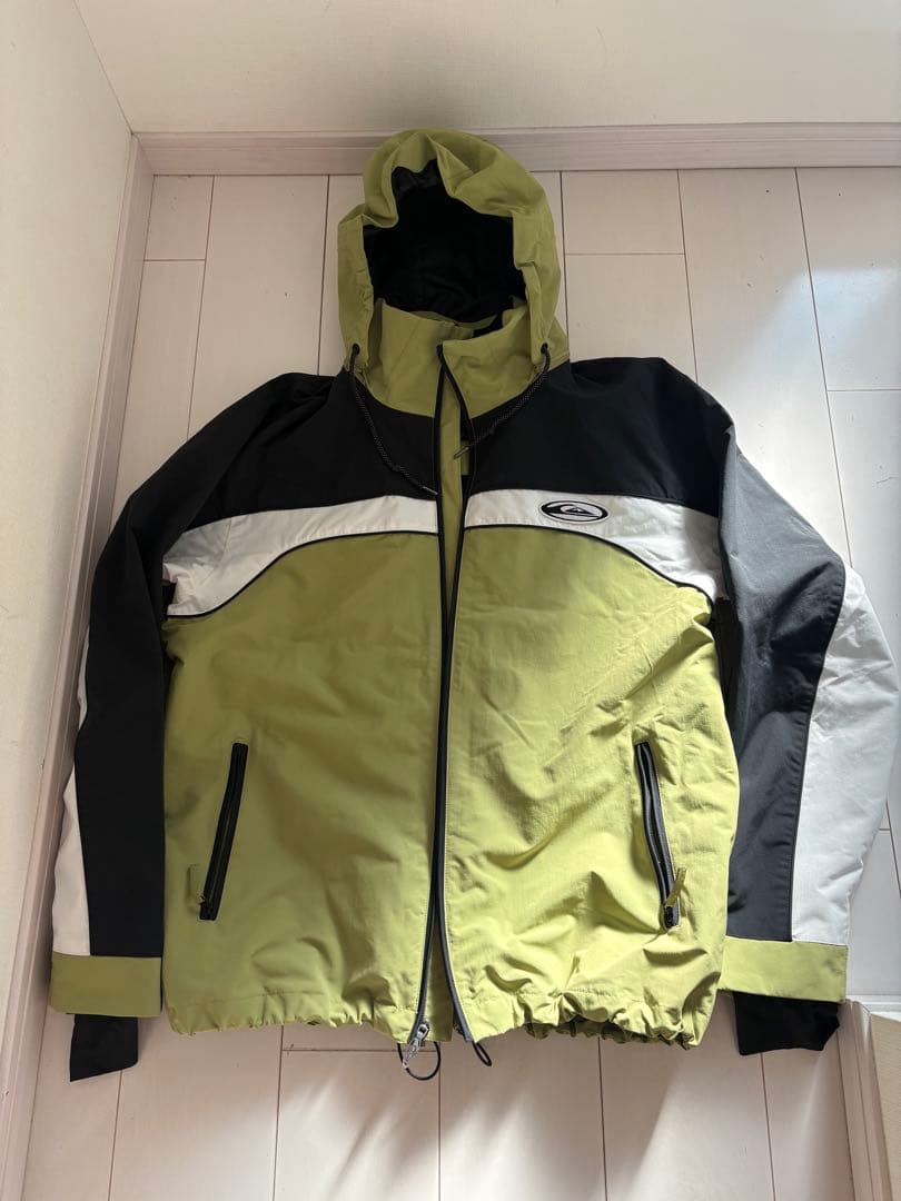 美品　QUIKSILVER スノボウェア LIVE WIRE JK L