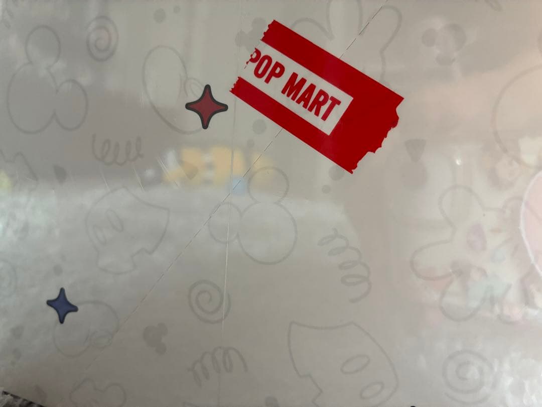 POPMARTディズニーぬいぐるみキーチェーンアソートBOX（８個入）