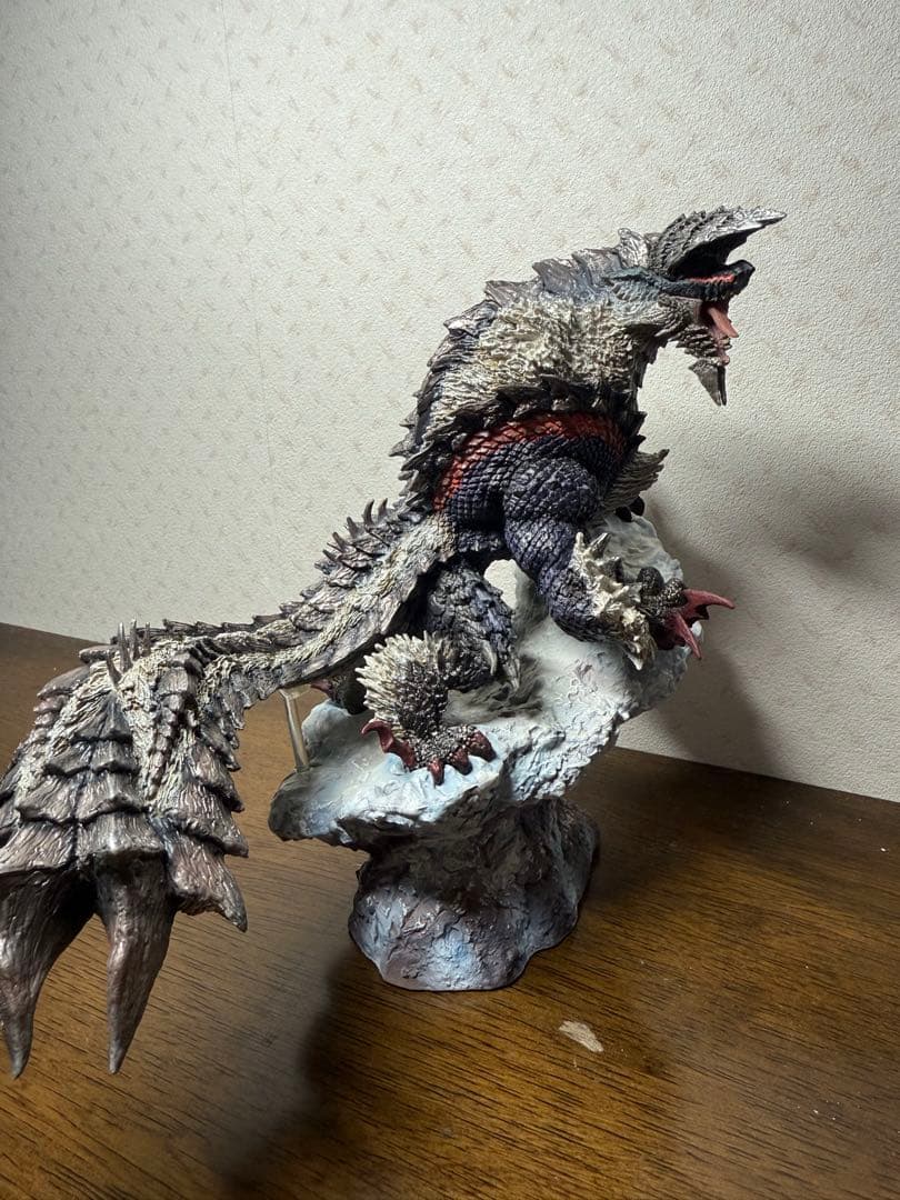 ジンオウガ亜種　CFBクリエイターズモデル モンスターハンタ