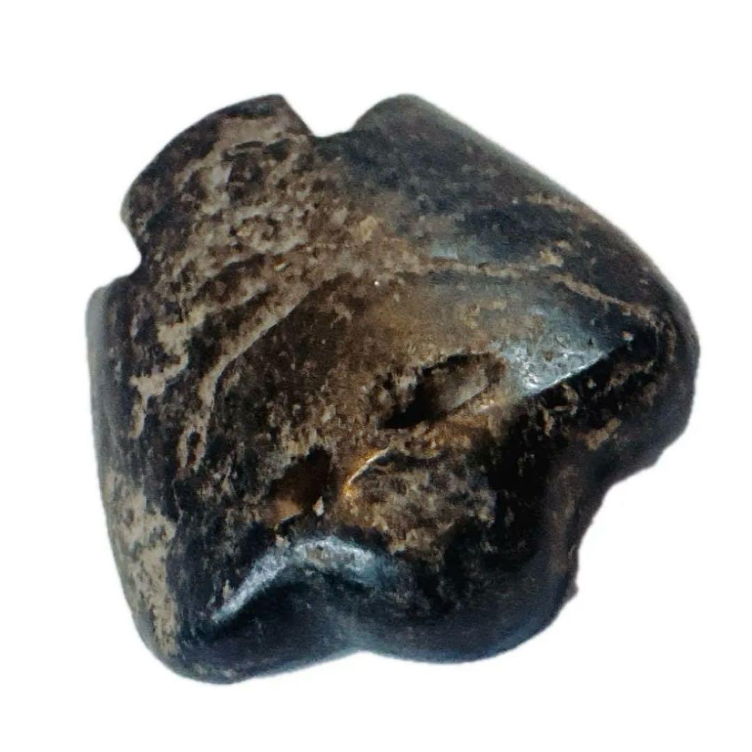 新石器時代　根付け　置物　彫刻　紅山文化　美品　希少　ブラック系　天然石　1点物