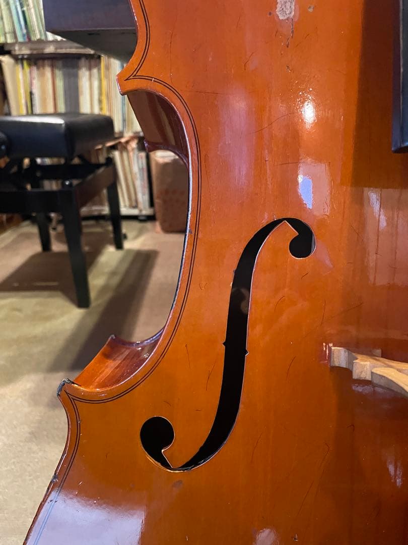 チェロ　4/4 弓　セミハードケース付き