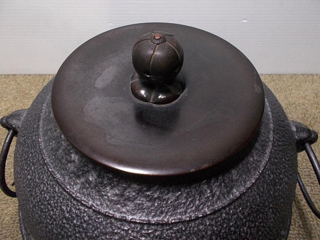 茶道具 薩摩焼枇杷色 風炉釜セット 未使用五徳 あじろ鉄 釜環 敷板 真鍮製火箸