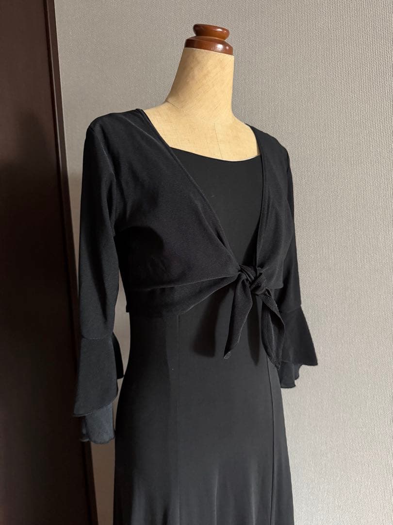 フラメンコ　リバーシブルニットワンピース　ボレロセット　黒　白　アルマフラメンカ