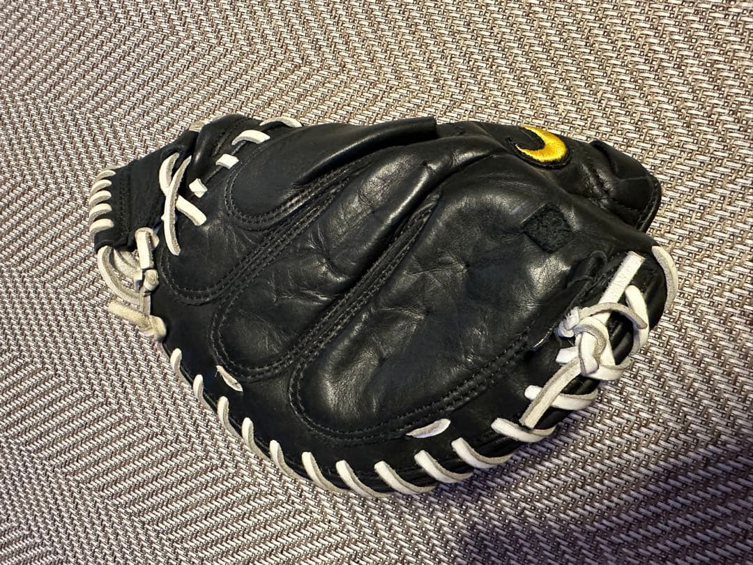 Nike 軟式用グローブ 黒