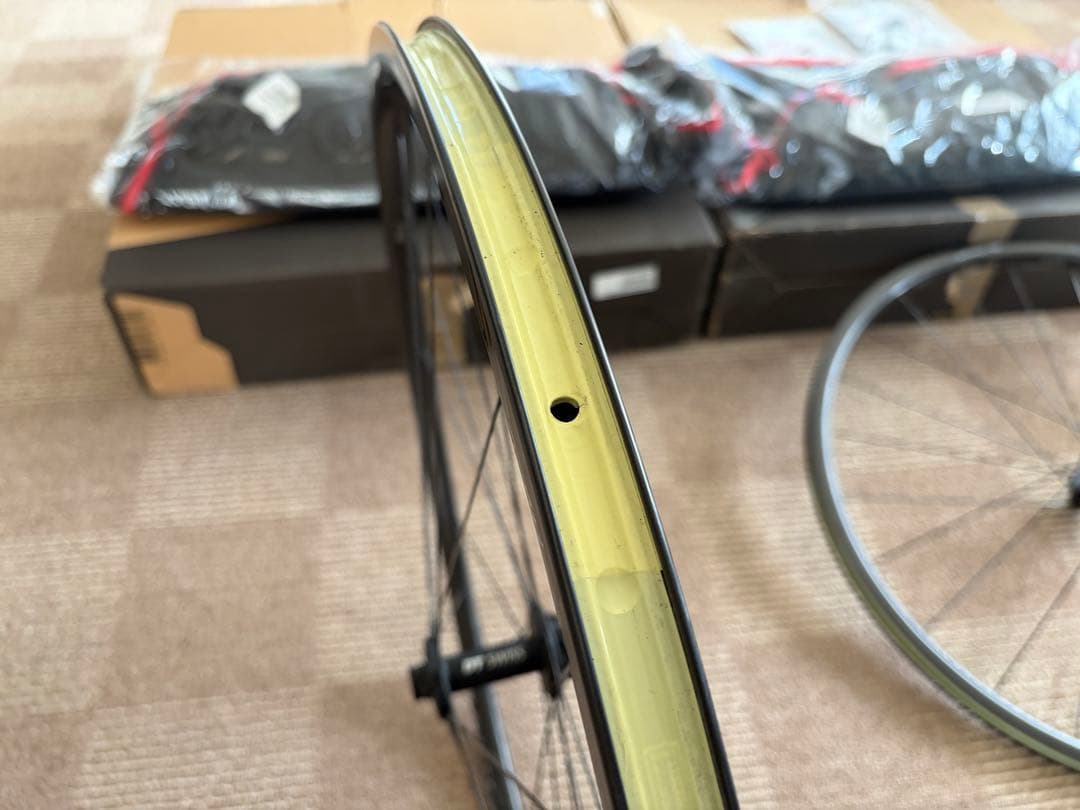 パーツ DT SWISS PRC 1100 DICUT 24 Mon Chasseral