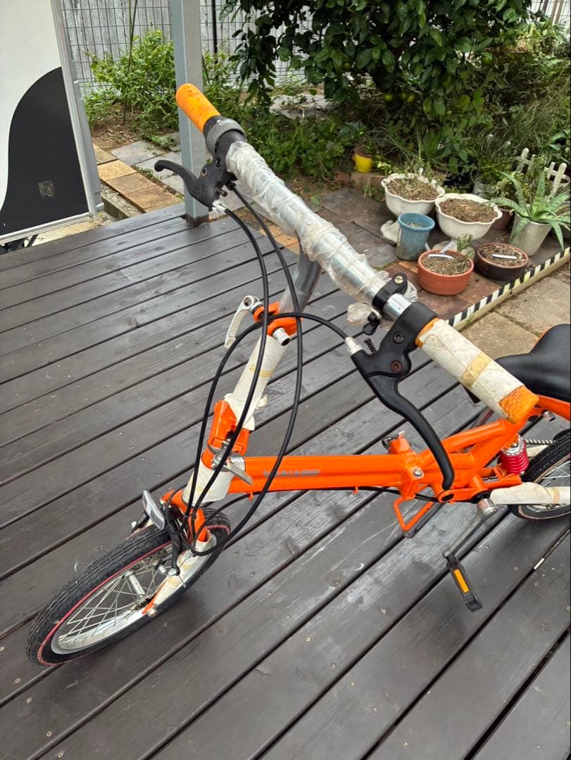 Yanase ヤナセ　新品未使用　オレンジ 折りたたみ自転車 サスペンション付き