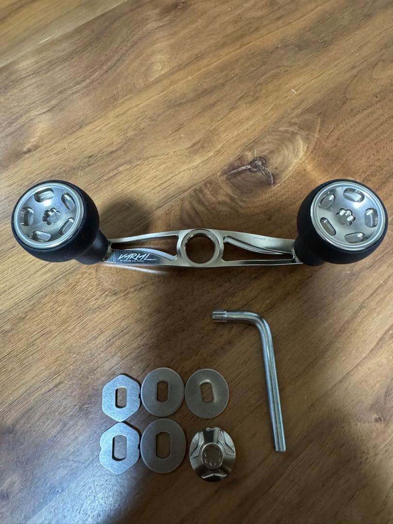 DRTバリアル95ハンドルMC後シルバー センターナット　シマノ左