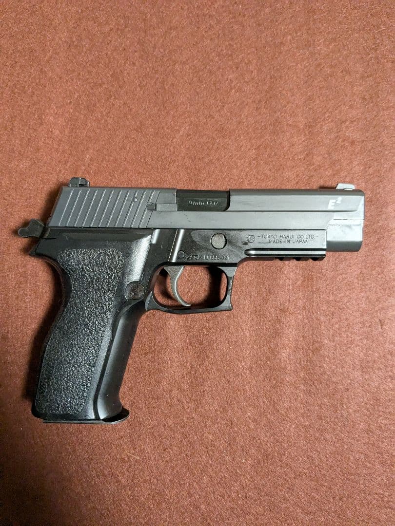 東京マルイ　SIG SAUER P226 E2 ガスガン　18禁（中古品）