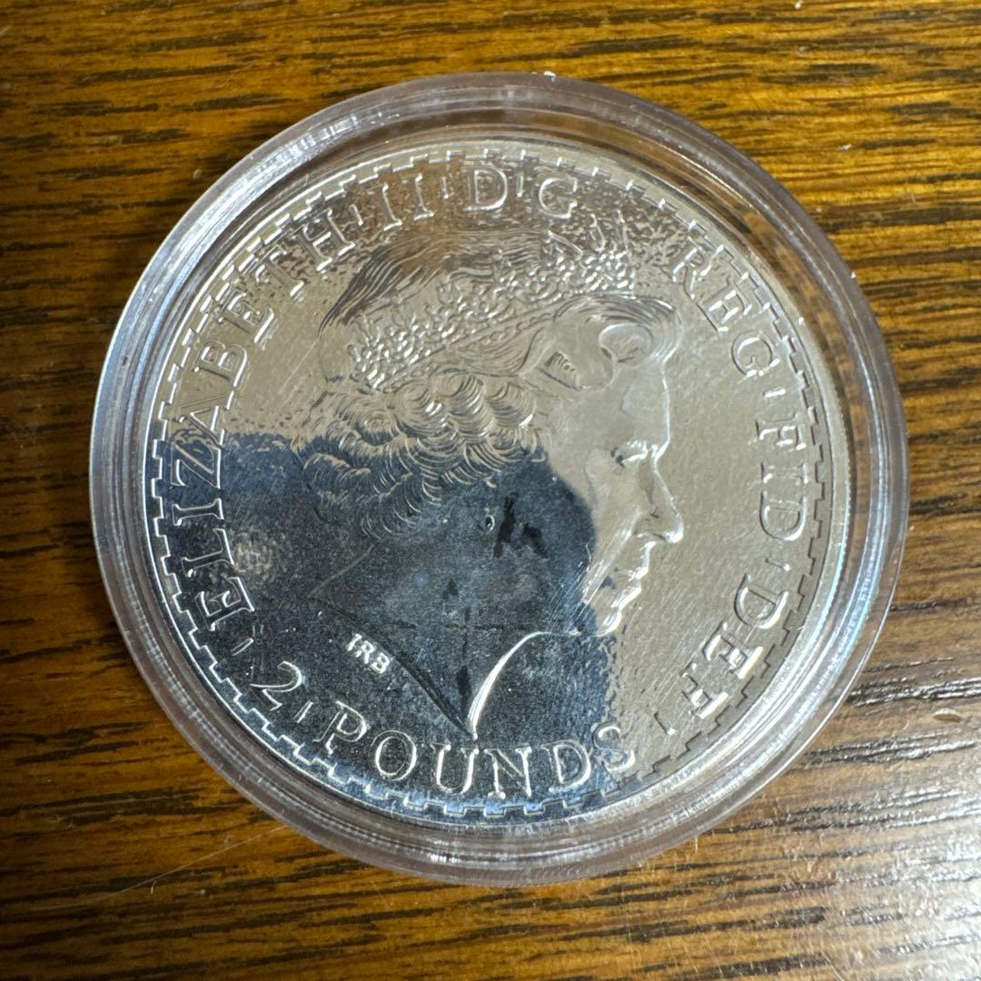 2015ブリタニア銀貨 999プラチナ銀 2ポンド