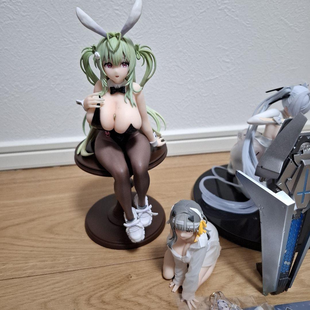 勝利の女神:NIKKE　フィギュアまとめ売り