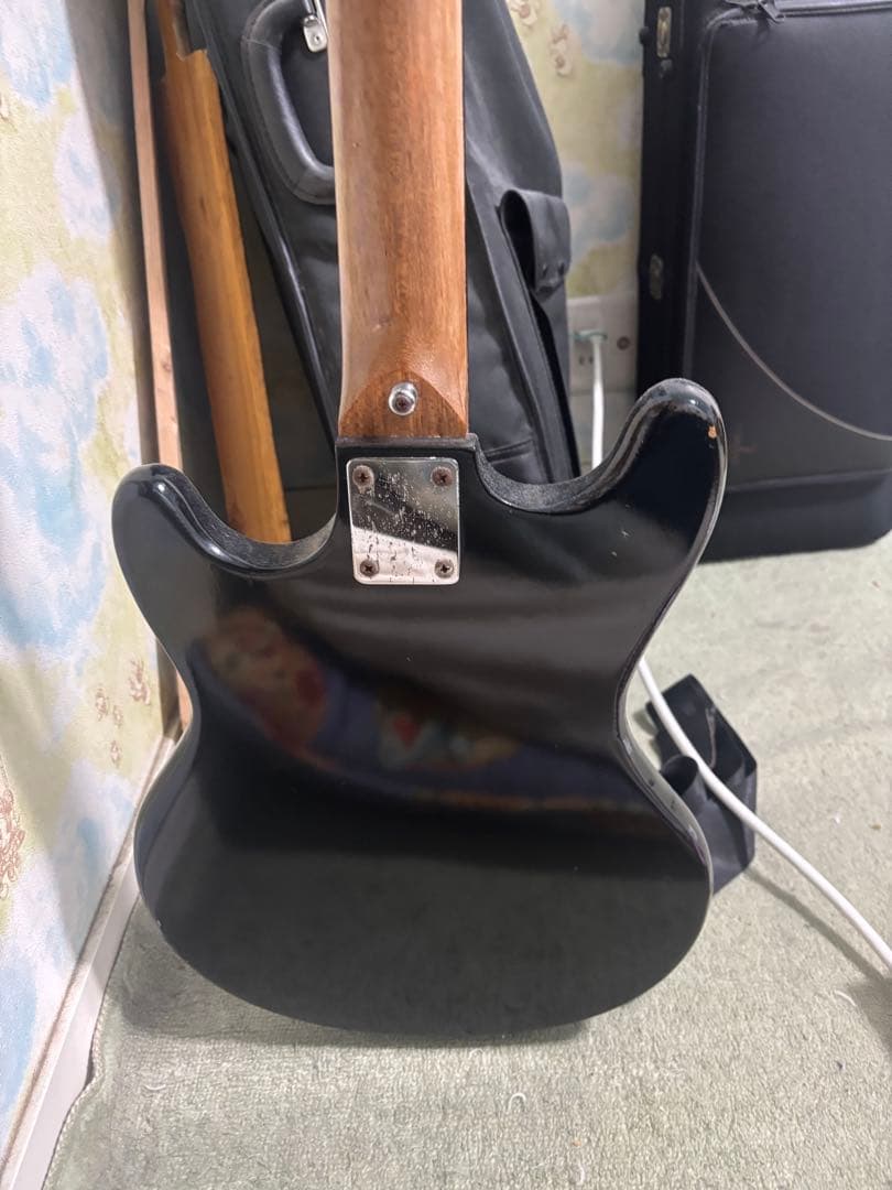 エレキギター ビザール　camaro