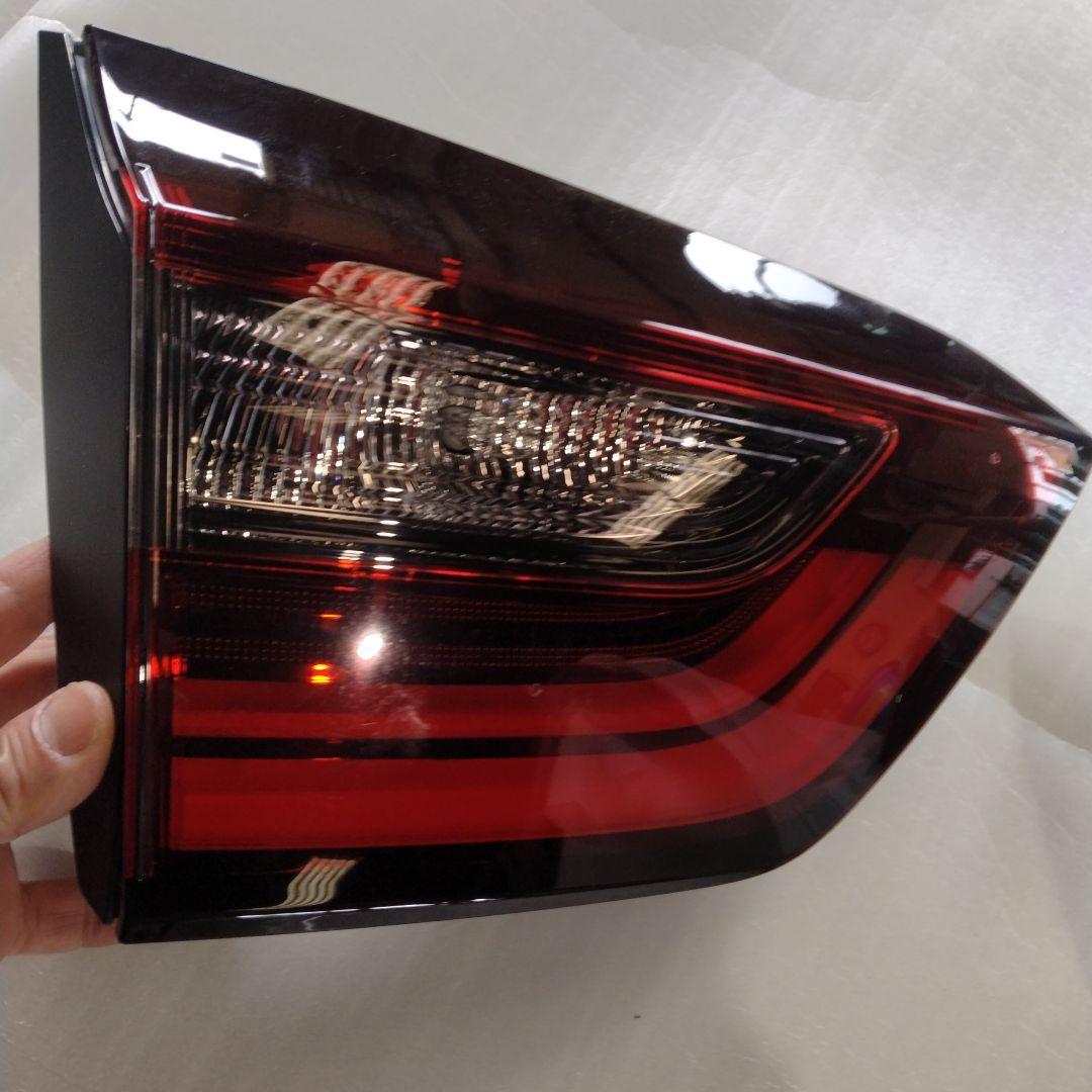 フィット テールランプ