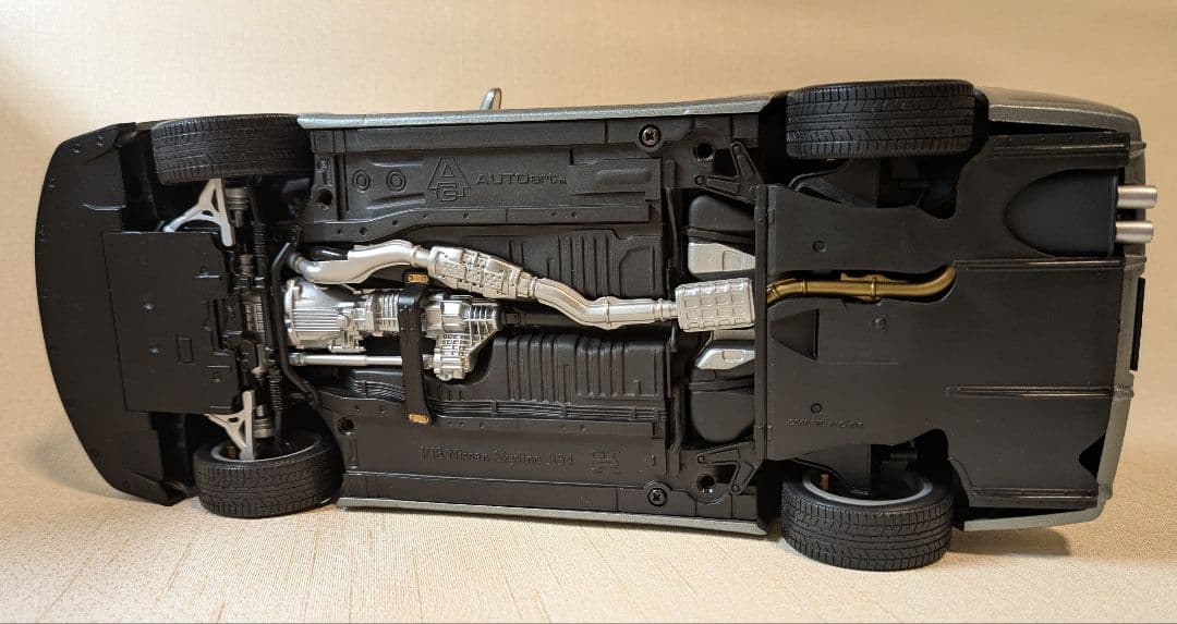 1/18 スカイライン GT-R （R34）V-specⅡ　Autoart製