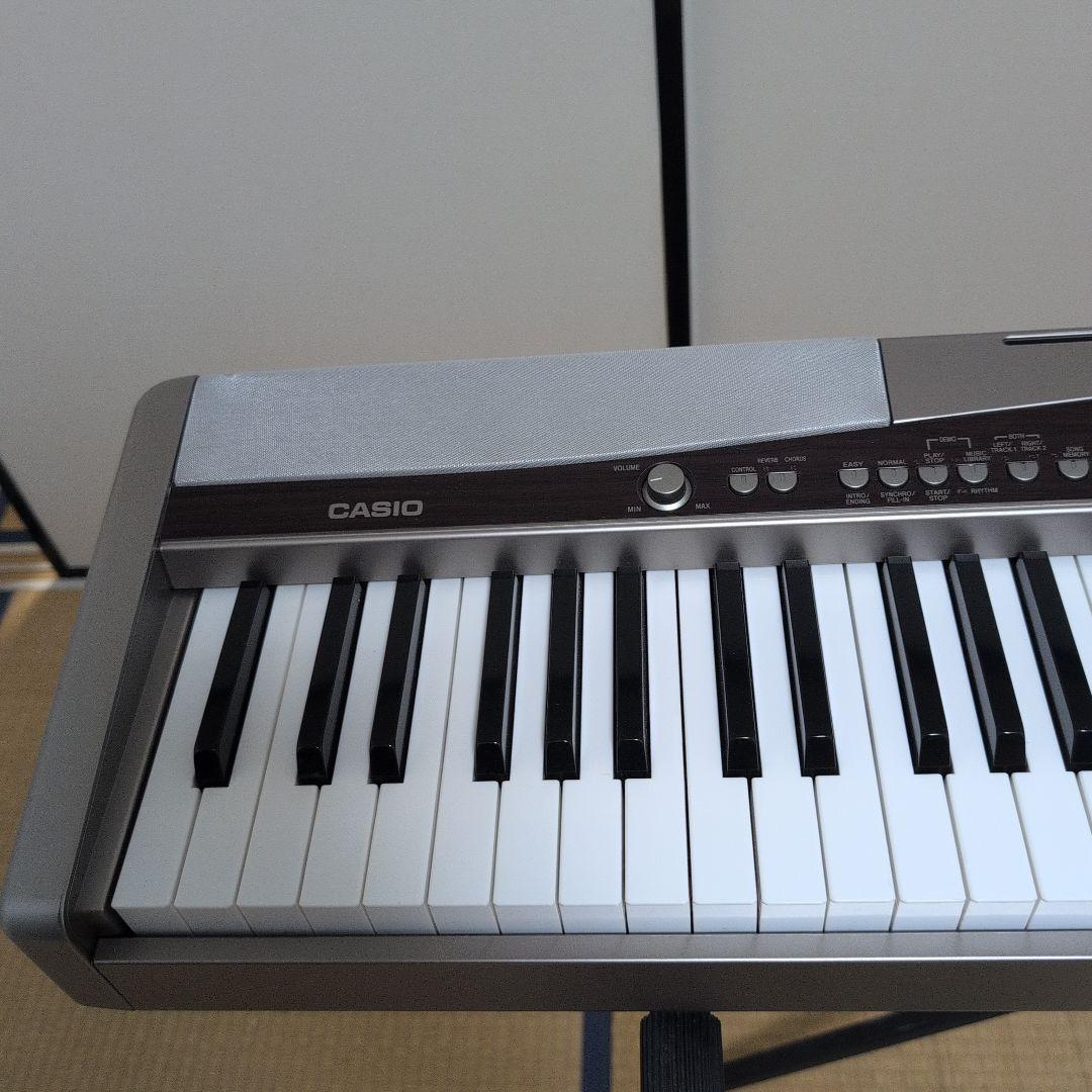 送料無料　電子ピアノ　CASIO Privia PX-500L