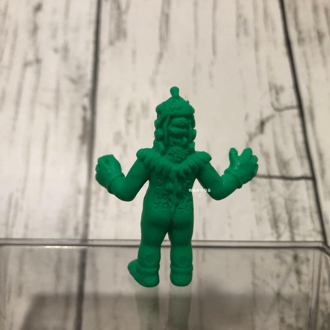 怪獣消しゴム レア ケムール人　緑色　フィギュア ウルトラマン ポピー
