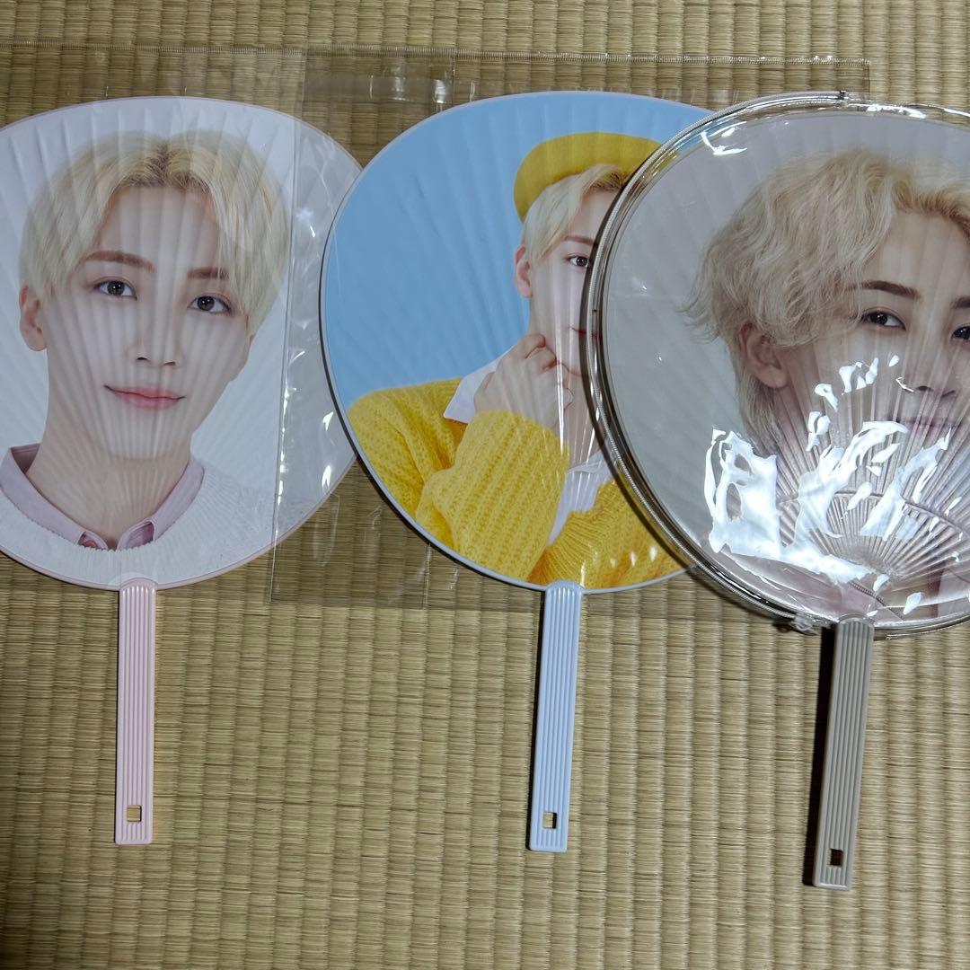 セブチ　ジョンハン　うちわ