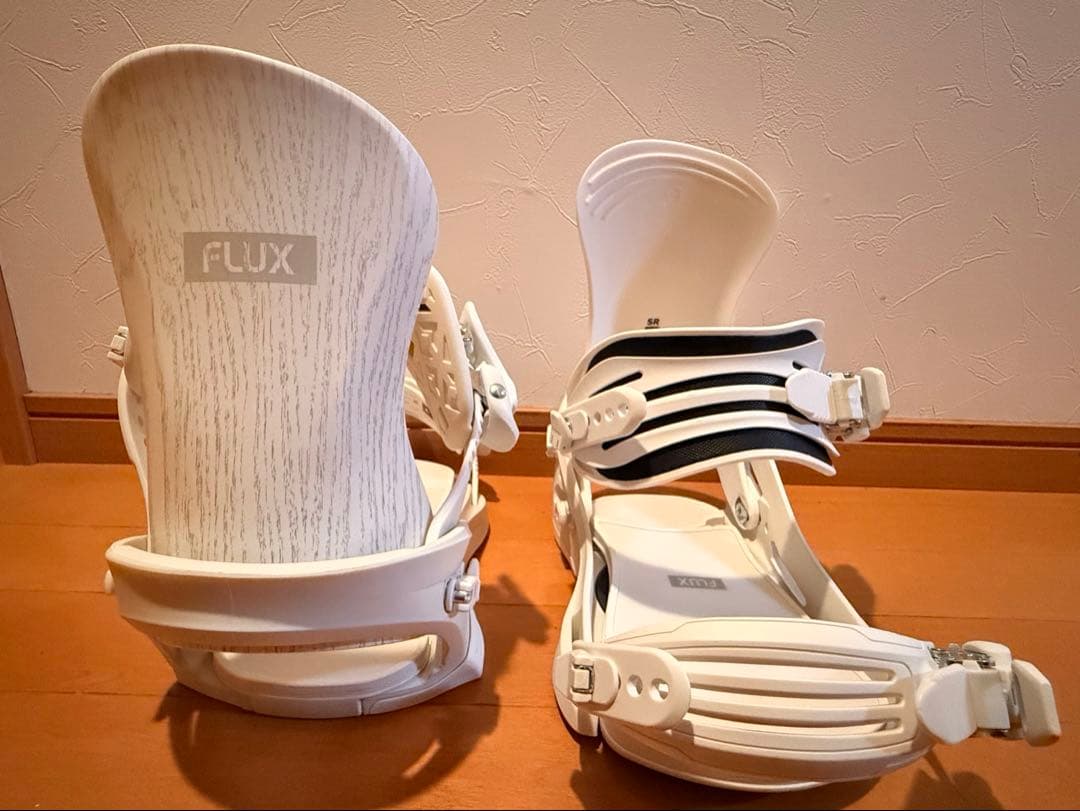 FLUX 25-26 SR size M ホワイトウッド