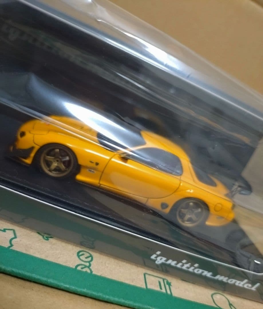 イグニッションモデル 1/43 FEED FD3S